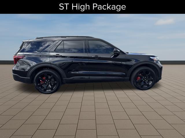 Photo of 2023 Black Metallic Ford Explorer