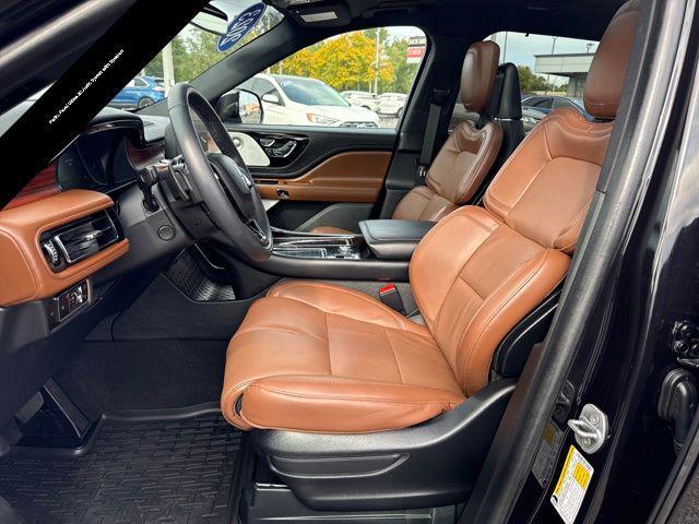 Photo of 2023 Infinite Black MET Lincoln Aviator
