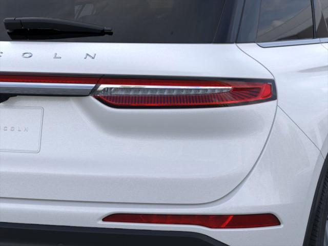 Photo of 2025 Pristine White Metallic Tri-Coat Lincoln Corsair