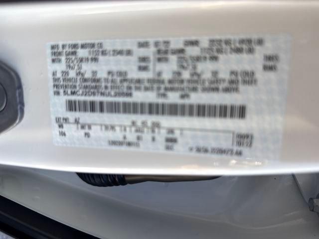 Photo of 2022 Pristine White MET 3C Lincoln Corsair