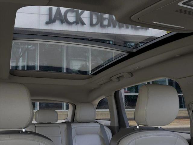 Photo of 2025 Whisper Blue Metallic Clearcoat Lincoln Nautilus