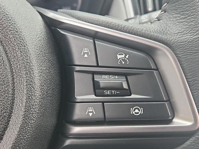 Photo of 2024 Crystal White Pearl Subaru Outback