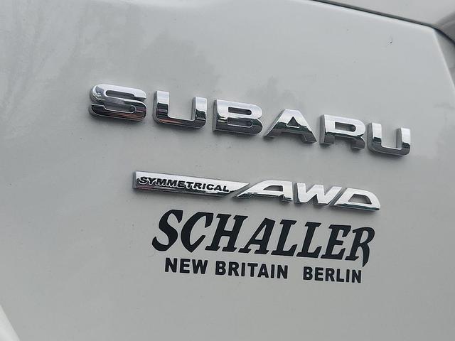 Photo of 2024 Crystal White Pearl Subaru Outback