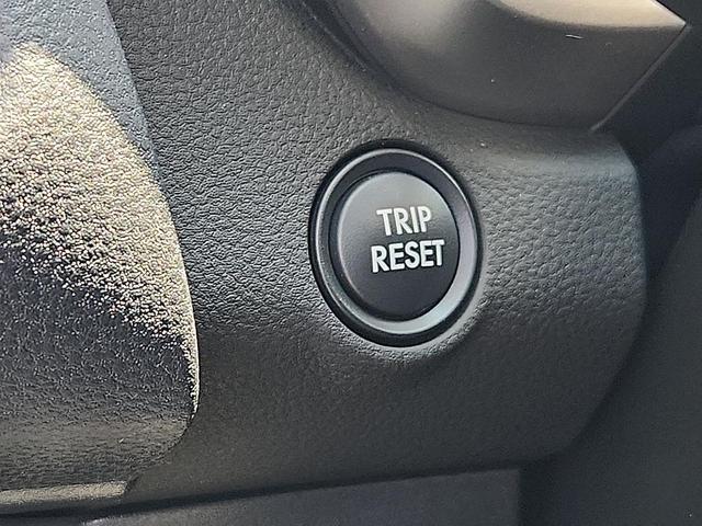 Photo of 2024 Ice Silver Metallic Subaru Ascent