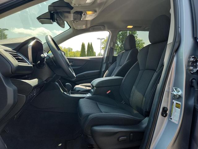 Photo of 2024 Ice Silver Metallic Subaru Ascent