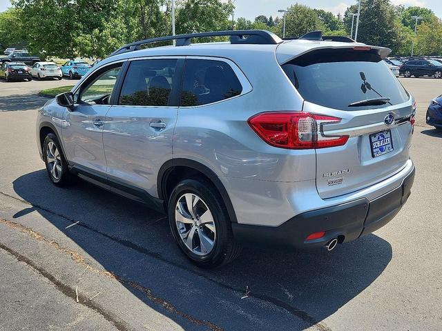 Photo of 2024 Ice Silver Metallic Subaru Ascent