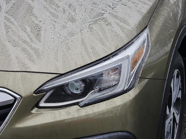 Photo of 2022 Green Metallic Subaru Outback