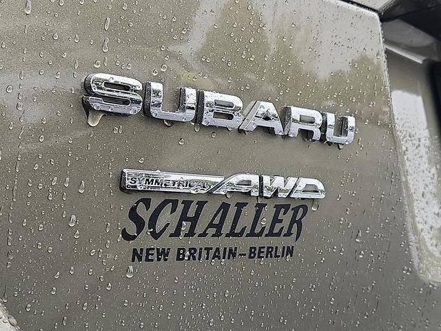 Photo of 2022 Green Metallic Subaru Outback
