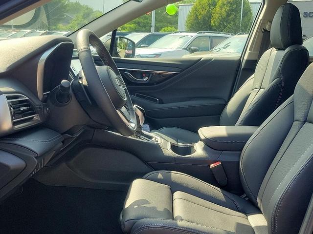 Photo of 2025 Crystal Black Silica Subaru Outback