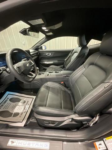 Photo of 2024 Gray Metallic Ford Mustang