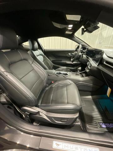 Photo of 2024 Gray Metallic Ford Mustang