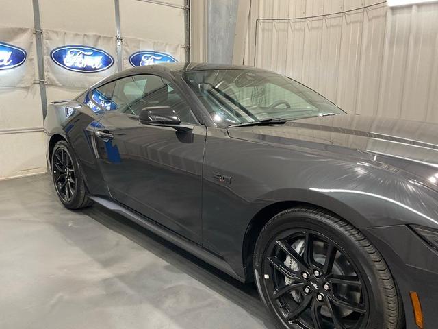 Photo of 2024 Gray Metallic Ford Mustang