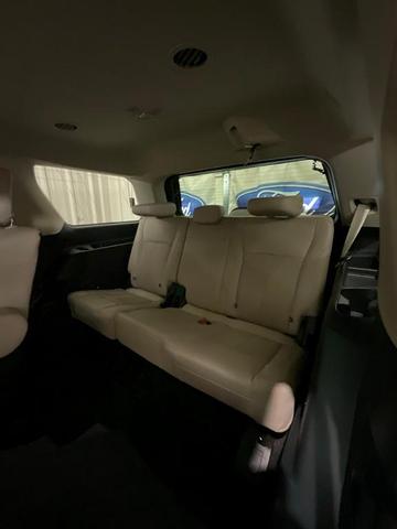 Photo of 2022 Green Metallic Ford Expedition