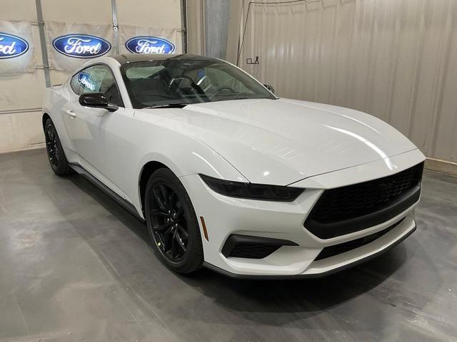 Photo of 2025 White Ford Mustang