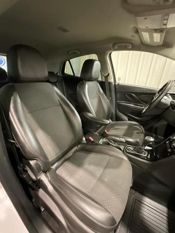 Photo of 2019 Summit White Buick Encore