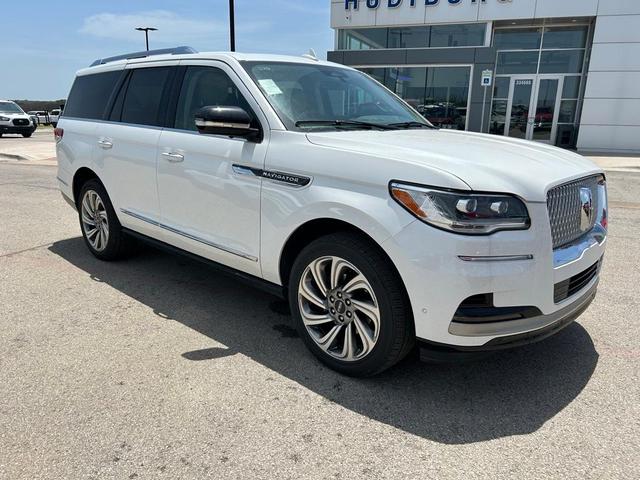 2024 Lincoln Navigator