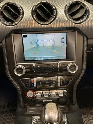 Photo of 2017 White Platinum Ford Mustang
