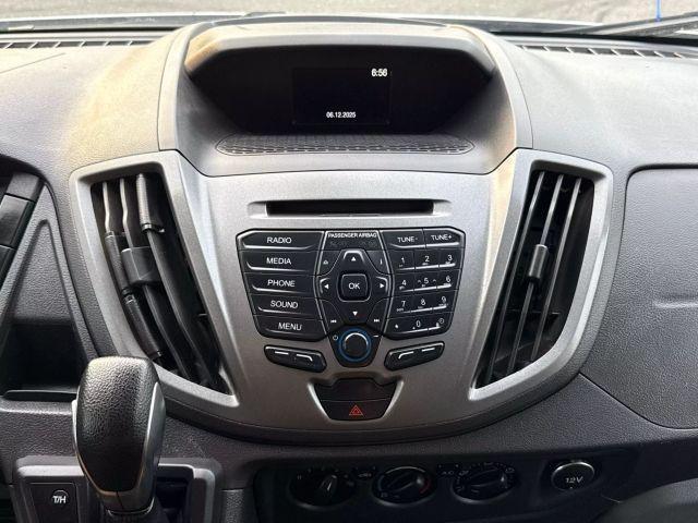 Photo of 2018 White Ford Transit-350