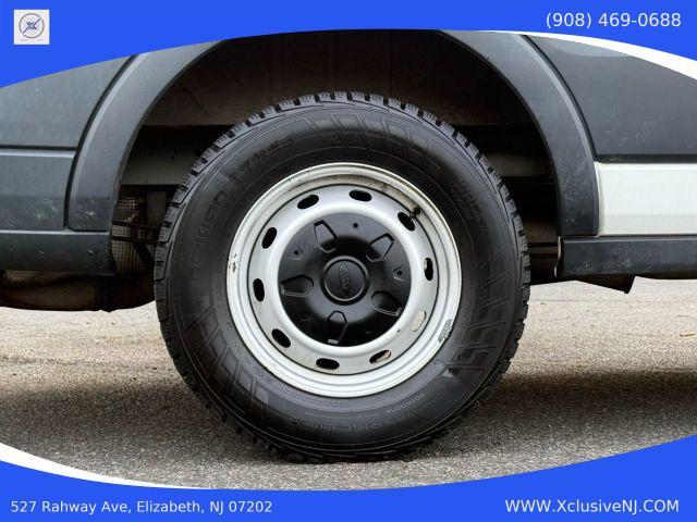 Photo of 2018 White Ford Transit-350