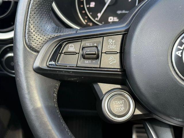 Photo of 2022 White Alfa Romeo Stelvio