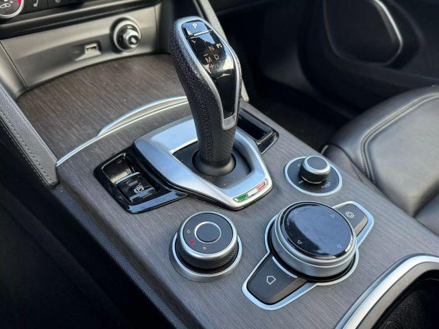 Photo of 2022 White Alfa Romeo Stelvio