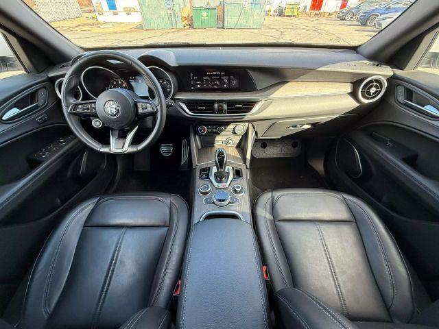 Photo of 2022 White Alfa Romeo Stelvio