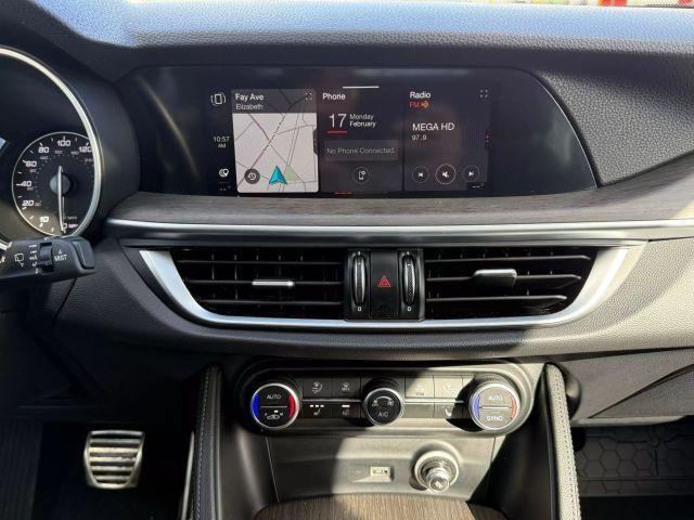 Photo of 2022 White Alfa Romeo Stelvio