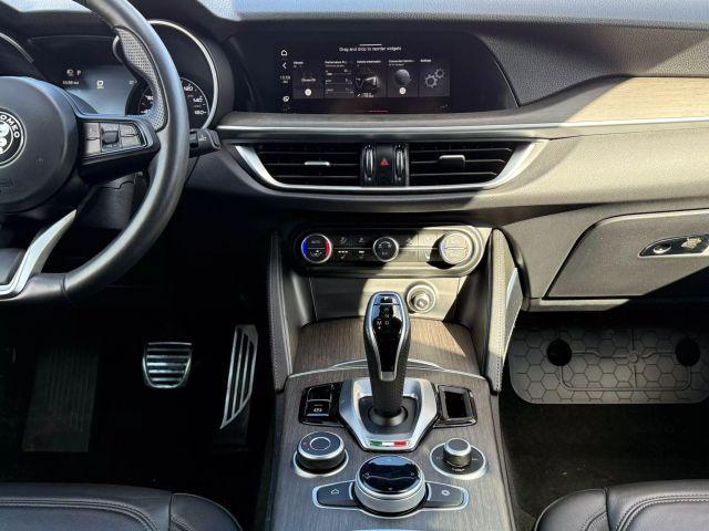 Photo of 2022 White Alfa Romeo Stelvio