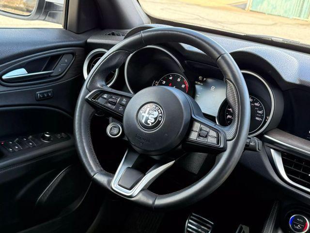 Photo of 2022 White Alfa Romeo Stelvio
