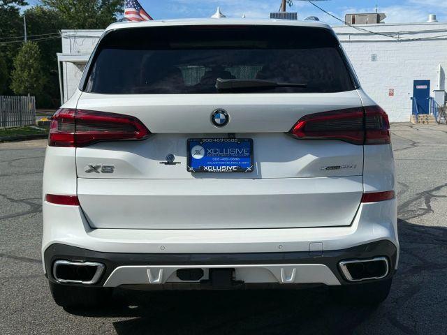 Photo of 2019 White BMW X5