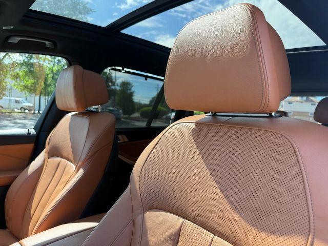 Photo of 2019 White BMW X5