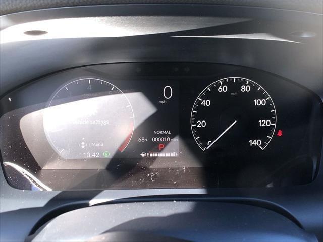 Photo of 2025 Platinum White Pearl Honda HR-V