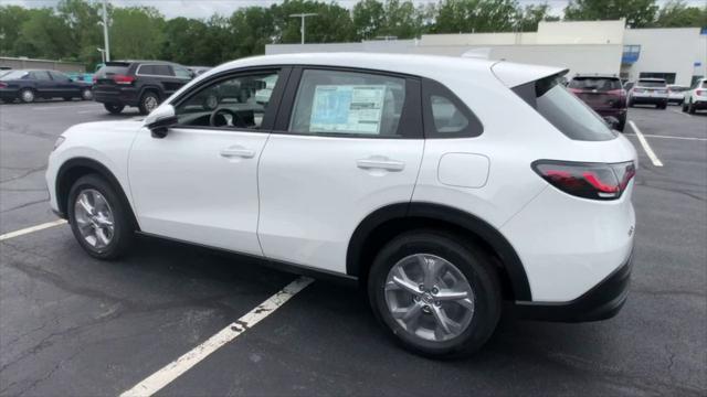 Photo of 2025 Platinum White Pearl Honda HR-V