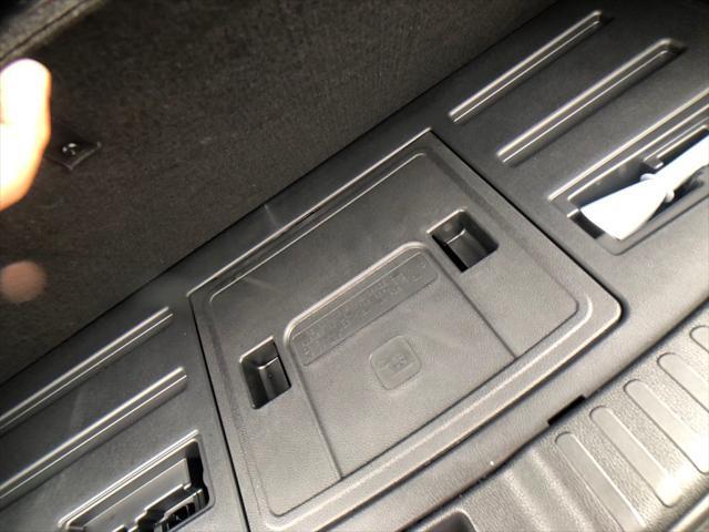 Photo of 2021 Obsidian Blue Pearl Honda CR-V Hybrid