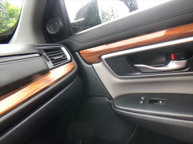 Photo of 2021 Obsidian Blue Pearl Honda CR-V Hybrid