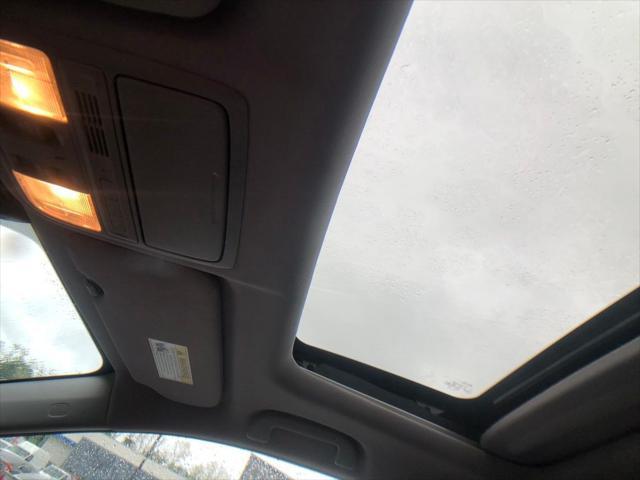 Photo of 2021 Obsidian Blue Pearl Honda CR-V Hybrid