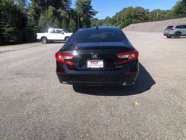 Photo of 2022 Crystal Black Pearl Honda Accord