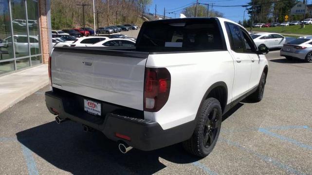 Photo of 2025 Platinum White Pearl Honda Ridgeline
