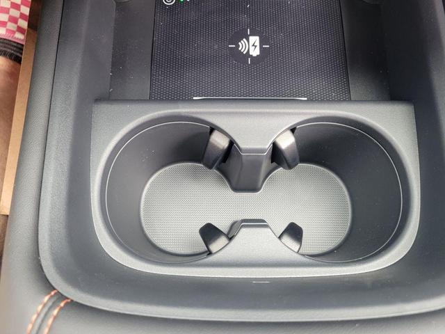 Photo of 2026 Urban Gray Pearl Honda HR-V