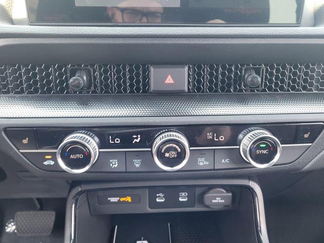 Photo of 2026 Ash Green Metallic Honda CR-V Hybrid