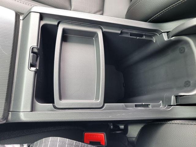 Photo of 2026 Urban Gray Pearl Honda Civic Hybrid