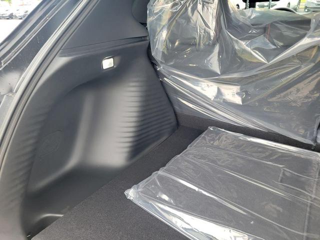 Photo of 2026 Boost Blue Pearl Honda HR-V