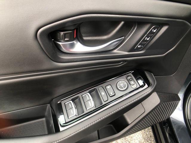 Photo of 2023 Gray Honda Accord Hybrid