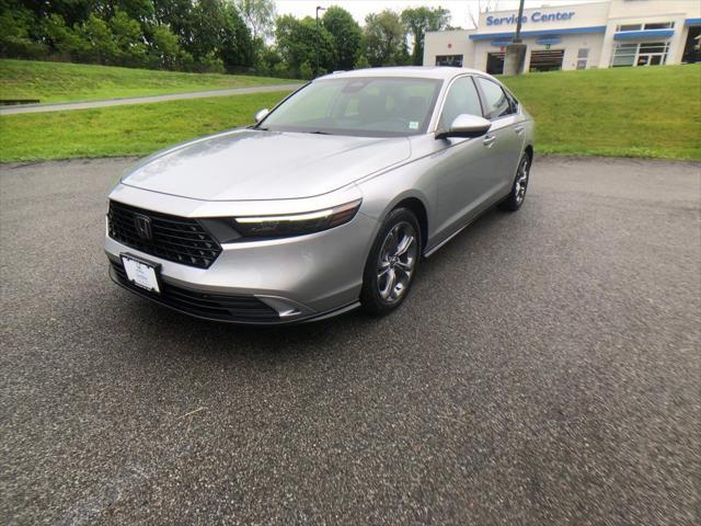 Photo of 2024 Meteorite Gray Metallic Honda Accord