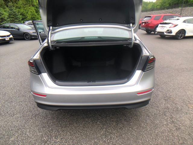 Photo of 2024 Meteorite Gray Metallic Honda Accord