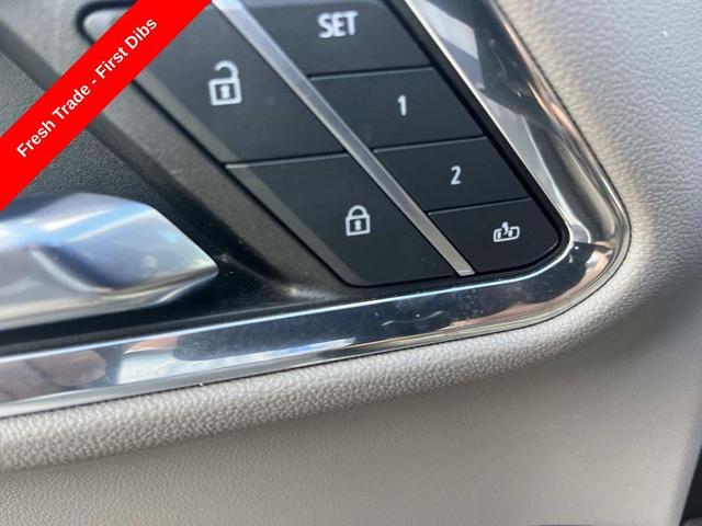 Photo of 2023 Summit White GMC Sierra 1500