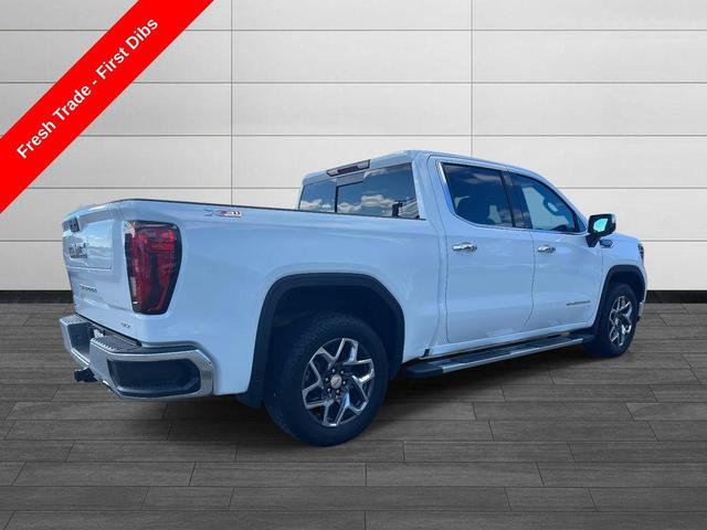 Photo of 2023 Summit White GMC Sierra 1500