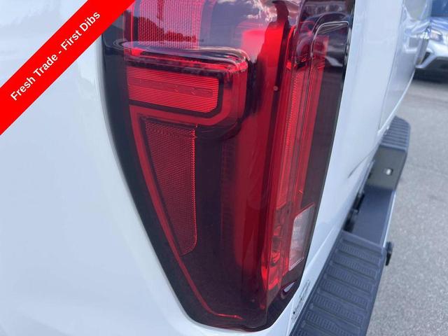 Photo of 2023 Summit White GMC Sierra 1500