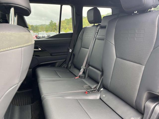 Photo of 2024 Atomic Silver Lexus GX 550