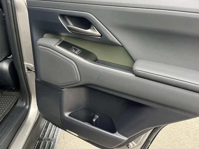 Photo of 2024 Atomic Silver Lexus GX 550